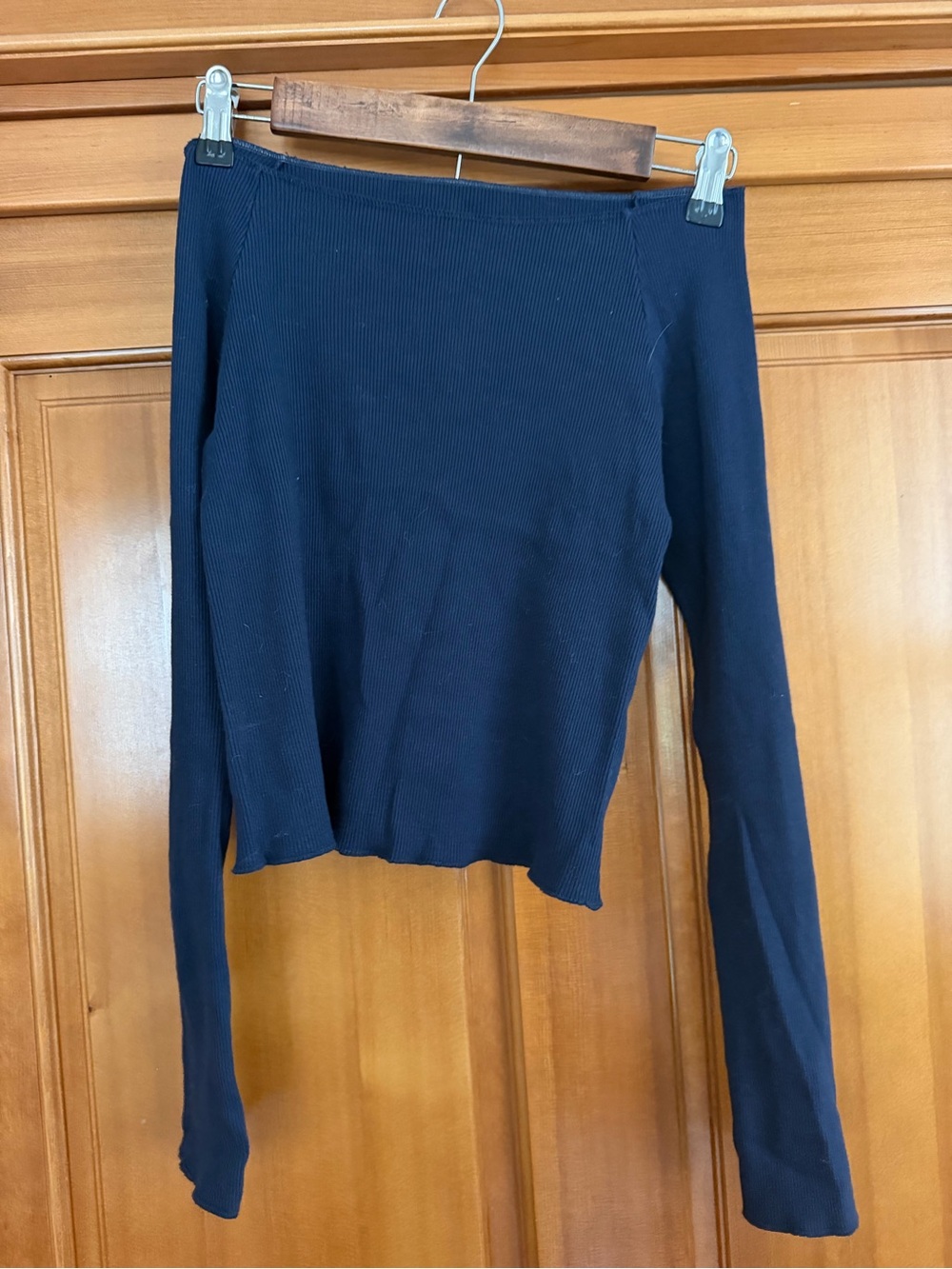 Off the shoulder Brandy Melville long sleeve